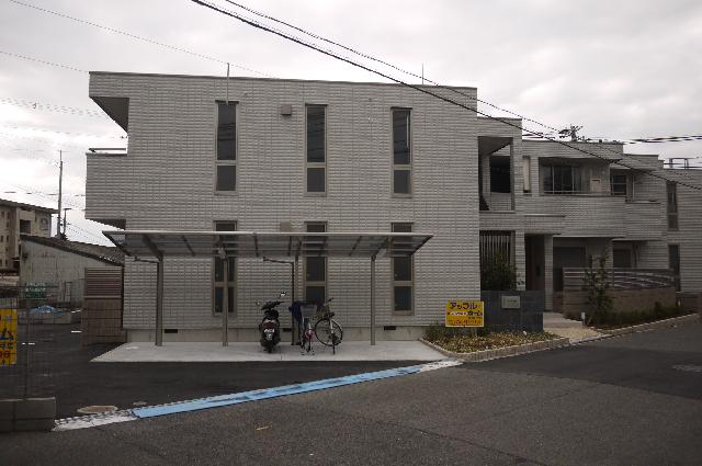 岸和田市小松里町